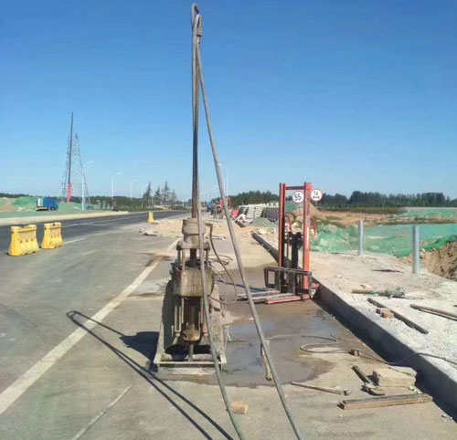 玉溪公路高聚物注浆加固
